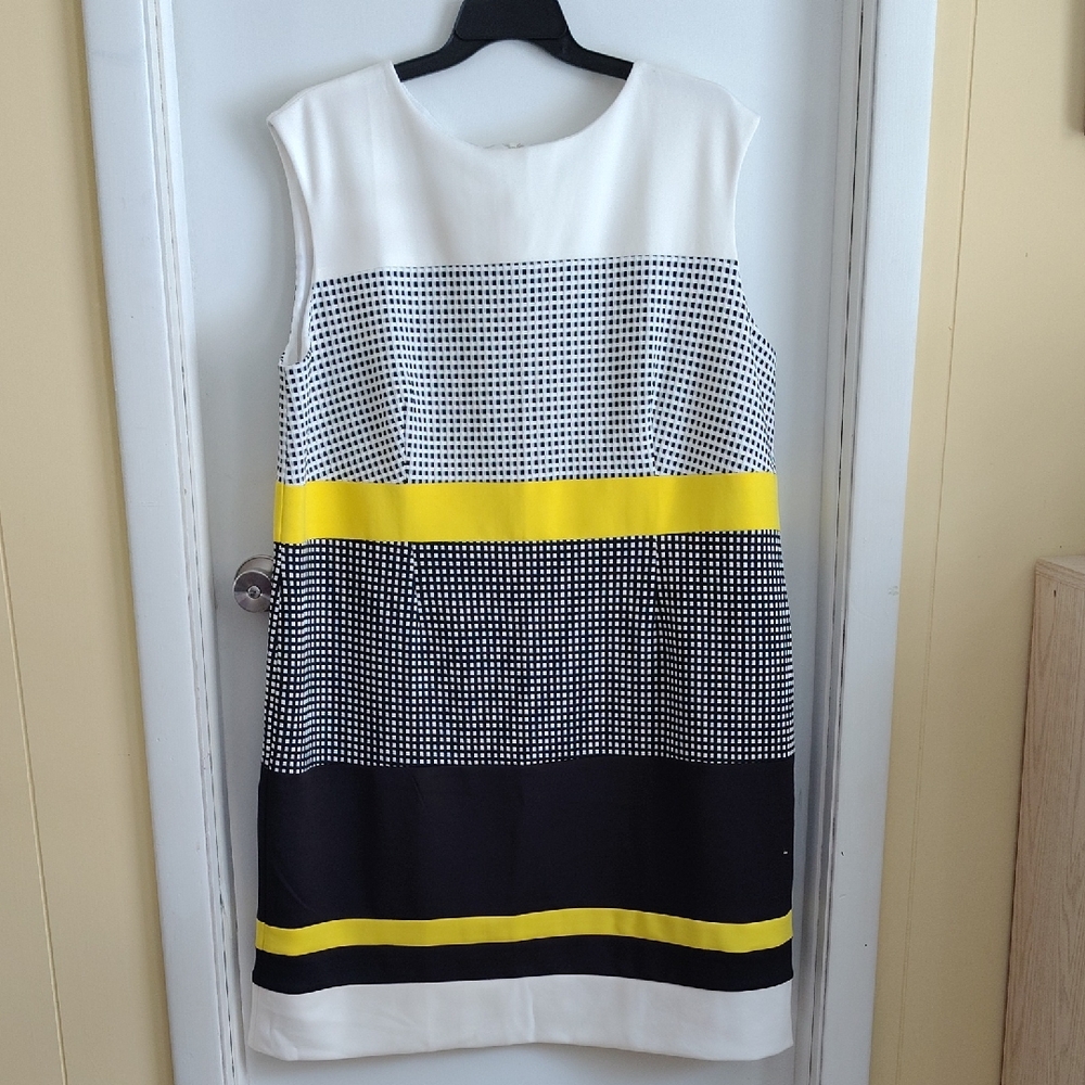 Studio One Brand Stylish Yellow and Black Sleeveless Dress